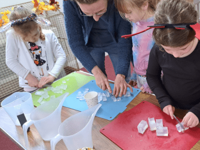 kids making soaps